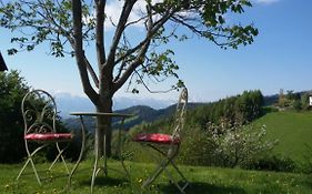 'Kleine Welt' Almpension&Gaststüberl